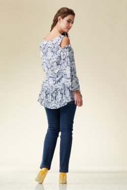 04-02-11-blouse-london-01-43-02-trousers-femo-1